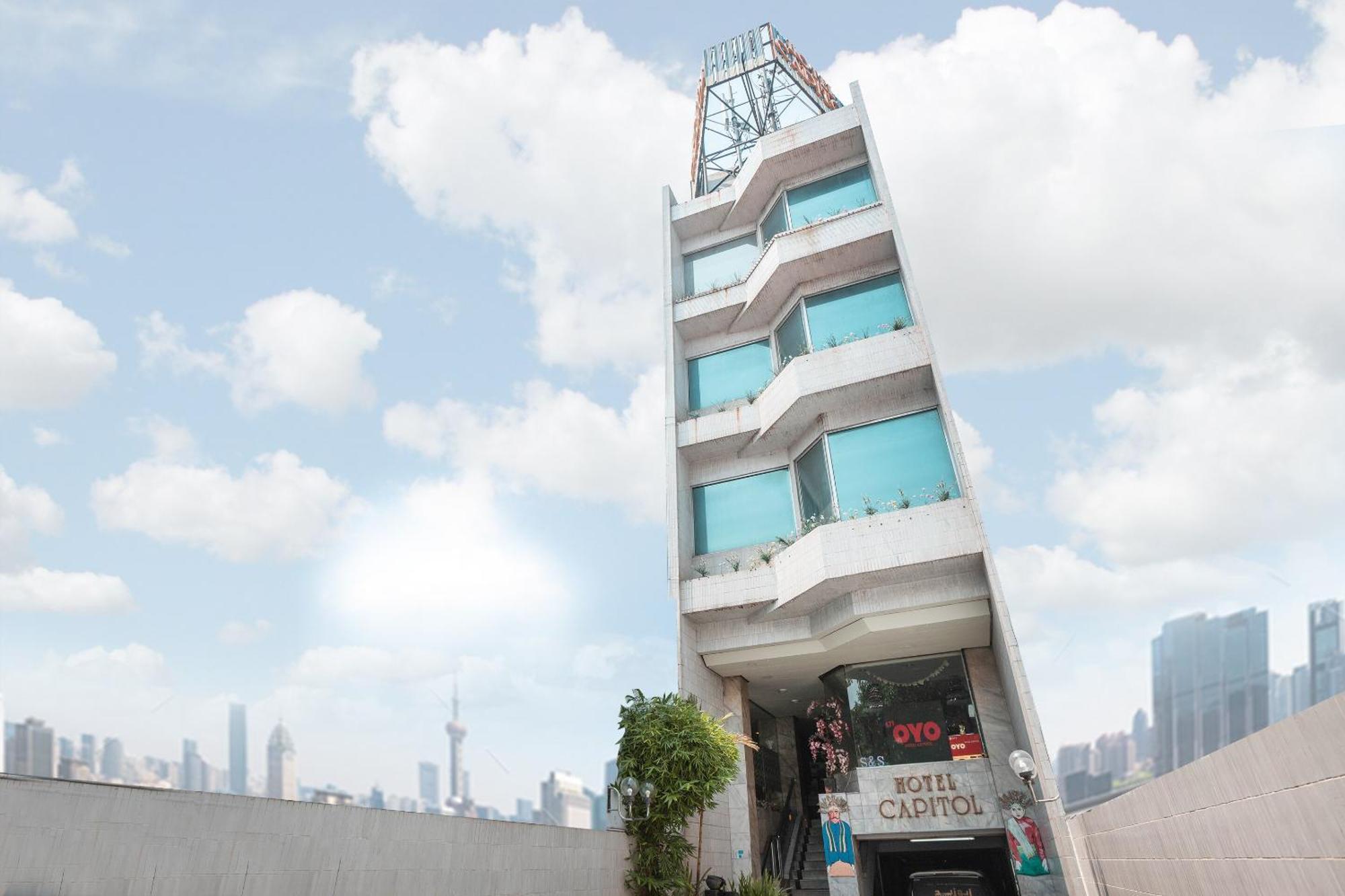 Oyo 671 Hotel Capitol Jakarta Ngoại thất bức ảnh
